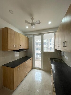 Kitchen in 3.5 BHK Apartment at Ram Shanti Apartment, Sector 52 – for Rent