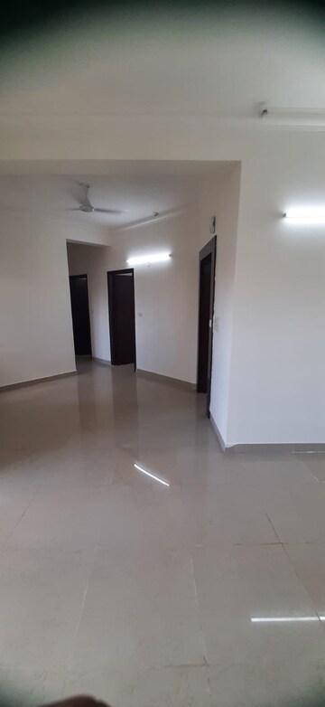 2.5 BHK Apartment For Rent in Ramprastha Awho, Sector 95