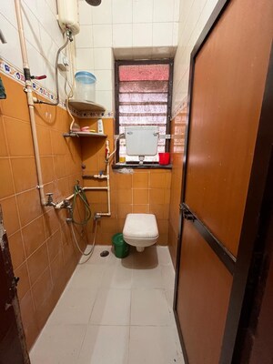 Attached Bathroom in 2 BHK Apartment at Vakola – for Rent