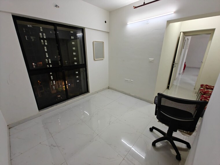Room, runwal-gardens 1 Bedroom 400 Sq.Ft. Apartment In Dombivli East Thane 9455427