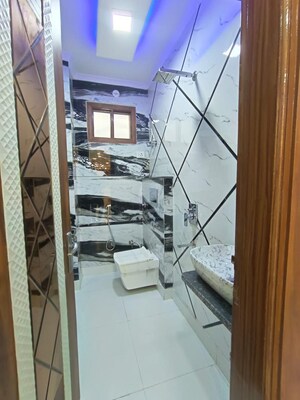 Bathroom in 3 BHK Builder Floor at Dwarka Mor – for Rent