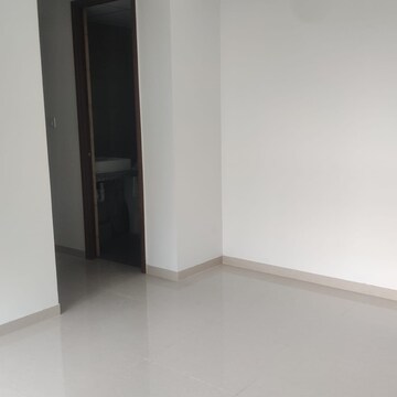 Room in 1 BHK Apartment at Squarefeet Grand Square, Anand Nagar – for Rent