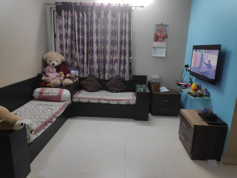 Living Room, yash-sankul 1 Bedroom 600 Sq.Ft. Apartment In Pimple Saudagar Pune 9455451
