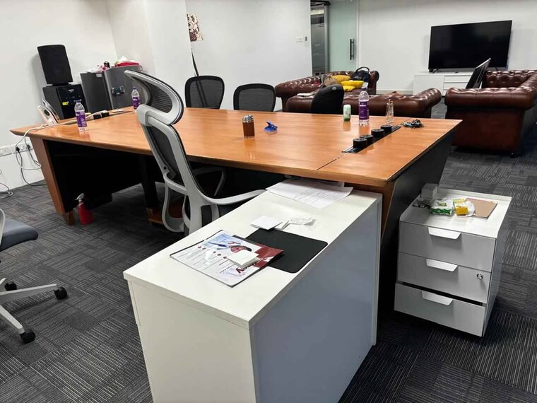 Team Area, vijay nagar Commercial Office Space 2500 Sq.Ft. In Vijay Nagar Indore 9455577