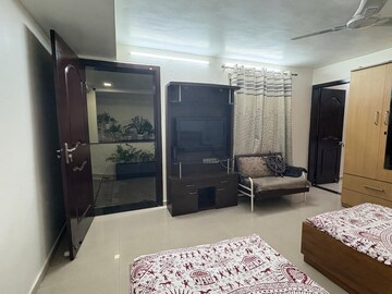 Room in 1 RK Builder Floor at Mowa – for Rent