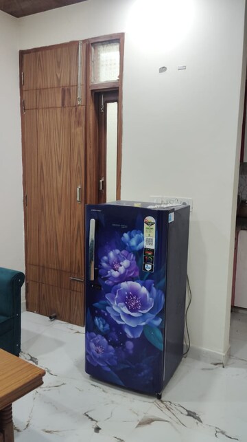 Furnished Amenities in 1 BHK Builder Floor at Saket – for Rent