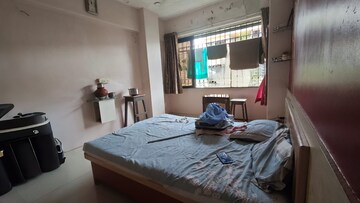 Bedroom in 2.5 BHK Apartment at Chembur – for Rent