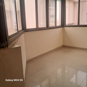 Room in 3.5 BHK Apartment at Alaknanda Society, Sector 56 – for Rent