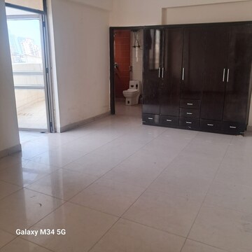 3.5 BHK Apartment For Rent in Alaknanda Society, Sector 56