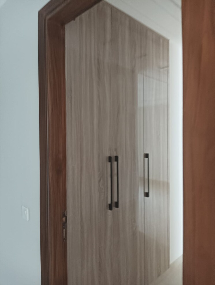 Bathroom, dlf phase i 1 Bedroom 110 Sq.Yd. Builder Floor In Dlf Phase I Gurgaon 9455610