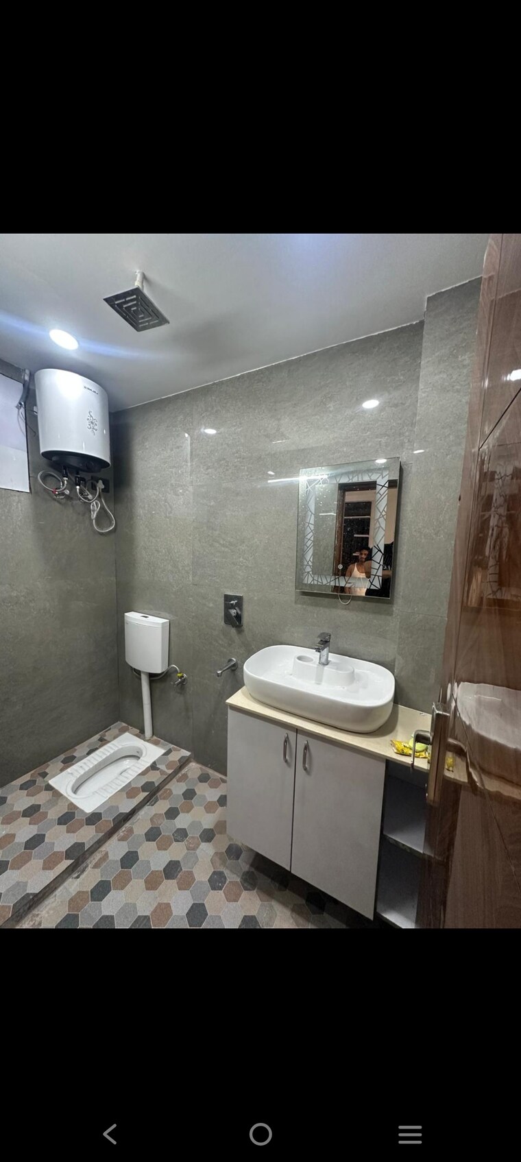 Bathroom, saket 2 Bedroom 950 Sq.Ft. Builder Floor In Saket Delhi 9455632
