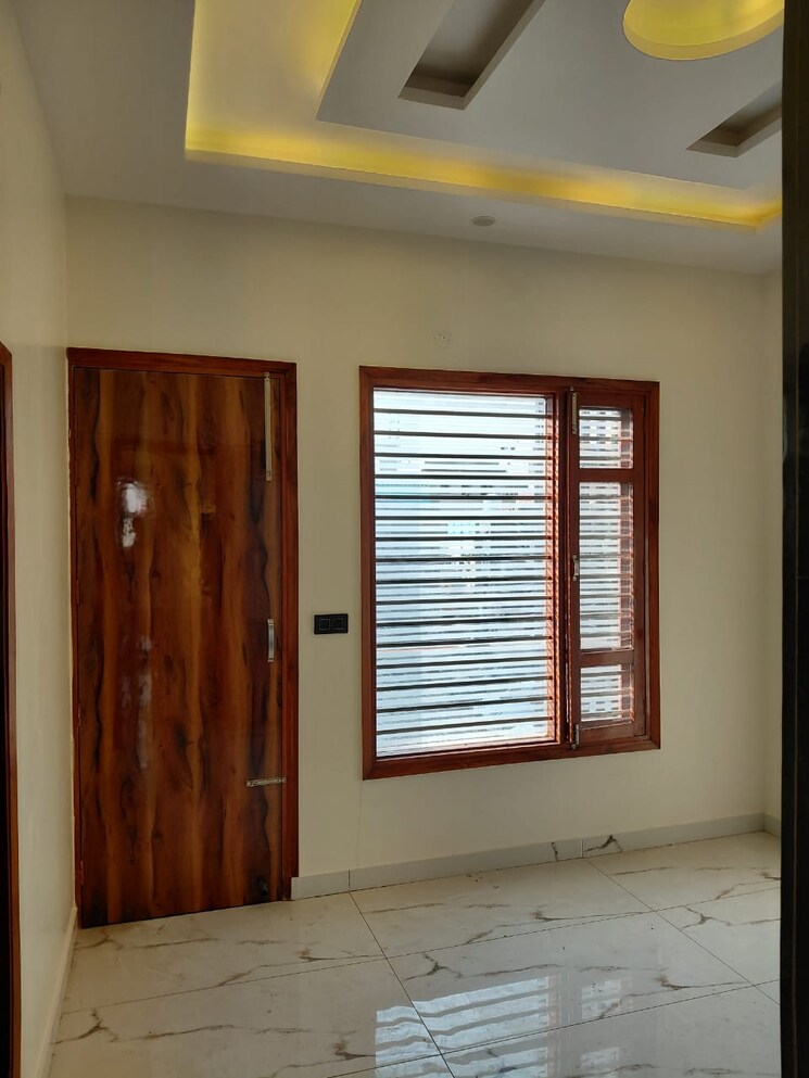 Room, dhakoli 3 Bedroom 1350 Sq.Ft. Independent House In Dhakoli Zirakpur 9456195
