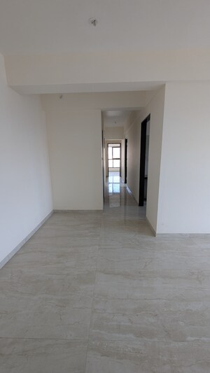 Room in 3 BHK Apartment at Aventus Westbrook, Andheri East – for Rent