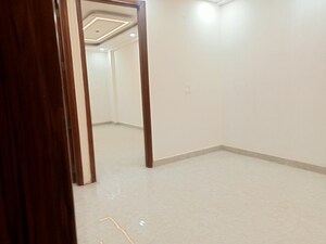 Room in 3 BHK Builder Floor at Palam Colony – for Sale