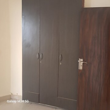 Furnished Amenities in 3.5 BHK Apartment at Park View Apartments Gurgaon, Sector 56 – for Rent