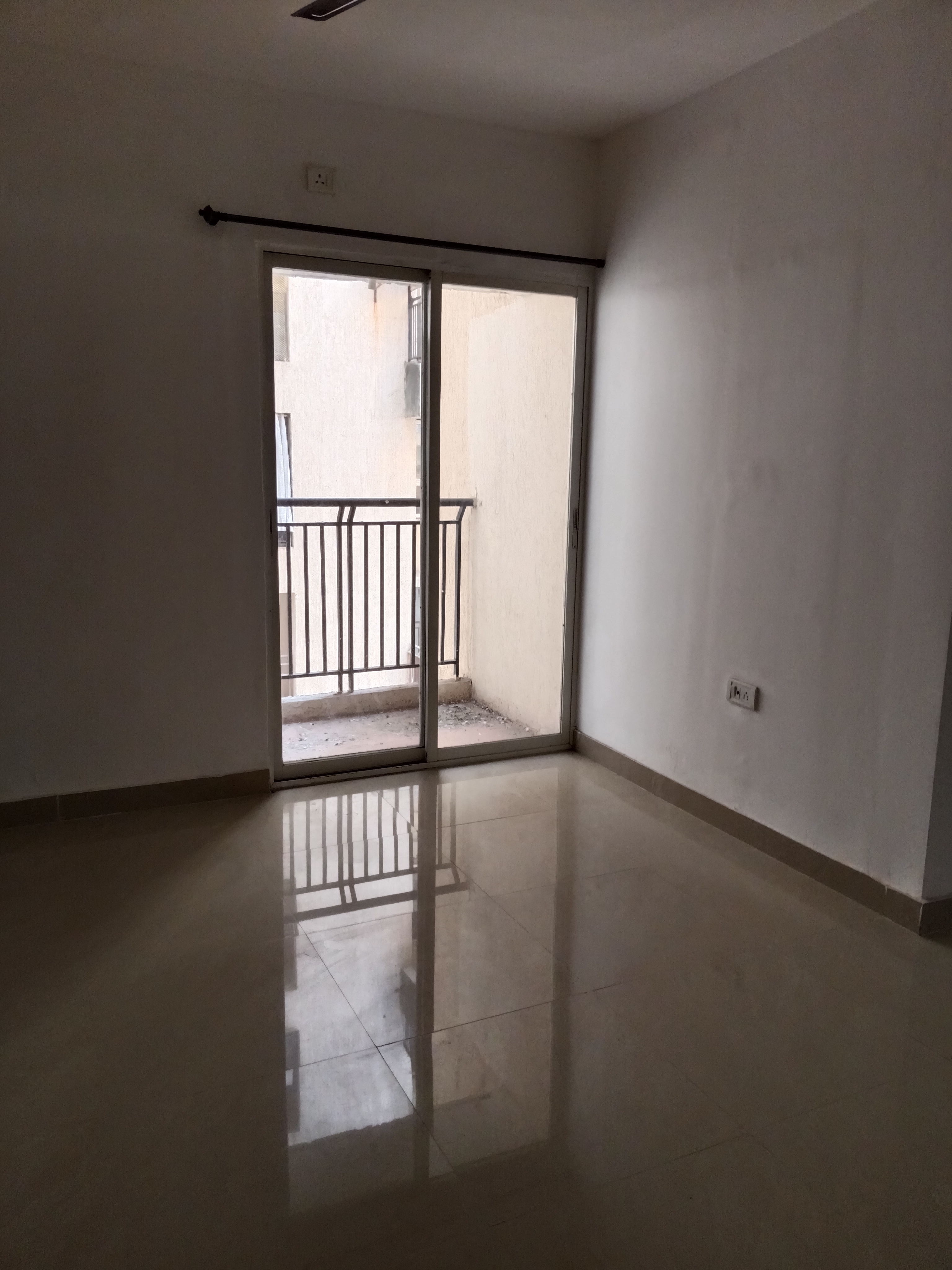 1.5 BHK + Pooja Room Apartment For Sale in DB Orchid Ozone