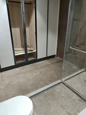 Building Lobby in 4 BHK Apartment at DDA Vasundhara Apartments, Rohini Sector 9 – for Sale