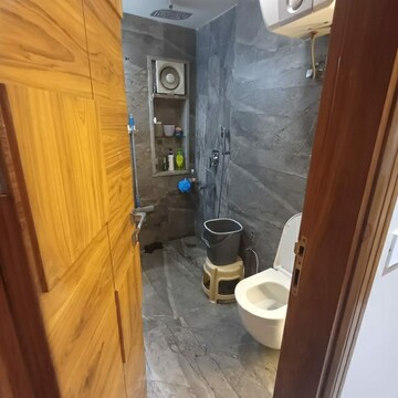 Bathroom in 4 BHK Apartment at DDA Vasundhara Apartments, Rohini Sector 9 – for Sale