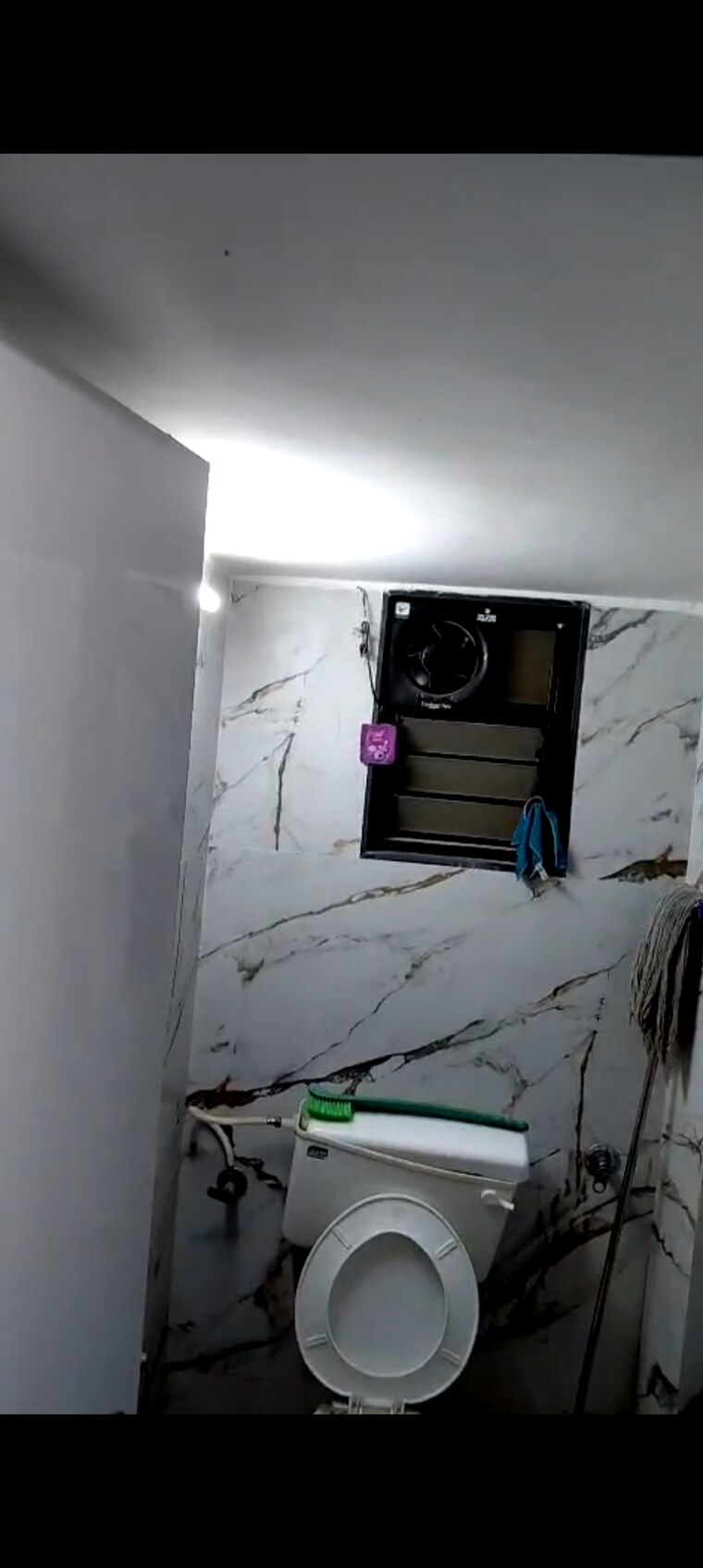 Washroom, cbd belapur sector 11 Commercial Office Space 700 Sq.Ft. In Cbd Belapur Sector 11 Navi Mumbai 9455845