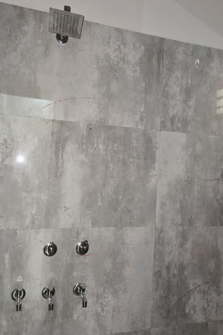 Bathroom, dlf phase i 4 Bedroom 300 Sq.Yd. Builder Floor In Dlf Phase I Gurgaon 9455856