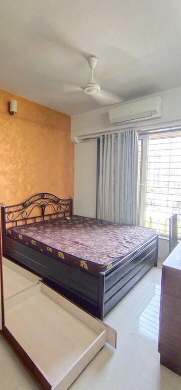 Bedroom in 3 BHK Apartment at Chembur – for Rent
