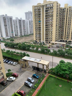 1 BHK Apartment For Rent in Maxblis Grand Wellington, Sector 75