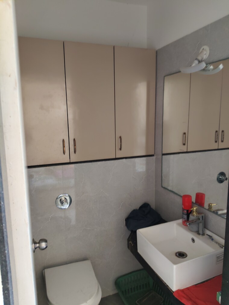 Bathroom, ashar-metro-towers 2 Bedroom 639 Sq.Ft. Apartment In Vartak Nagar Thane 9455914