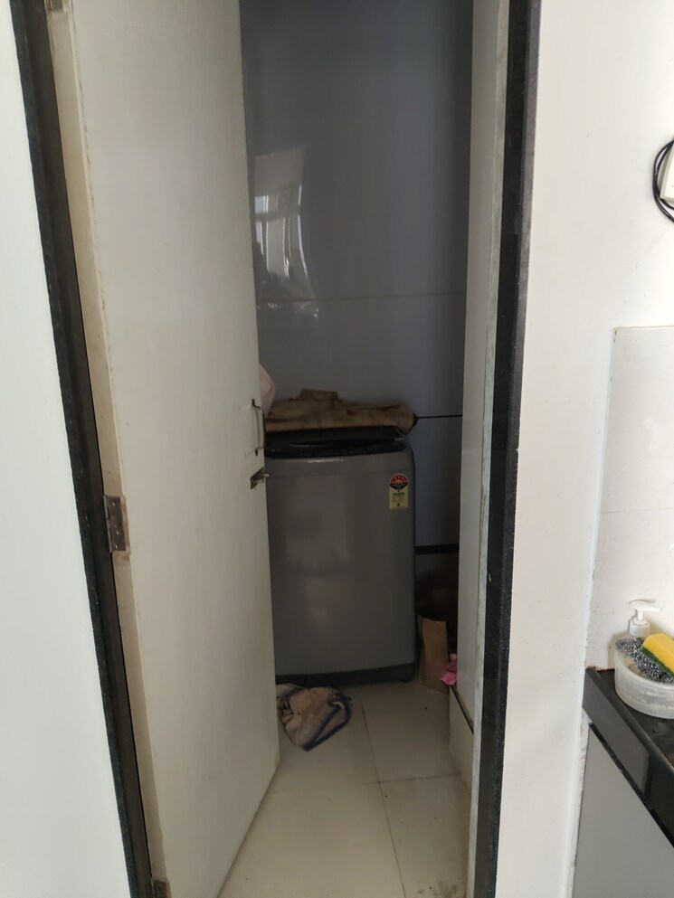 Bathroom, ashar-metro-towers 2 Bedroom 639 Sq.Ft. Apartment In Vartak Nagar Thane 9455914