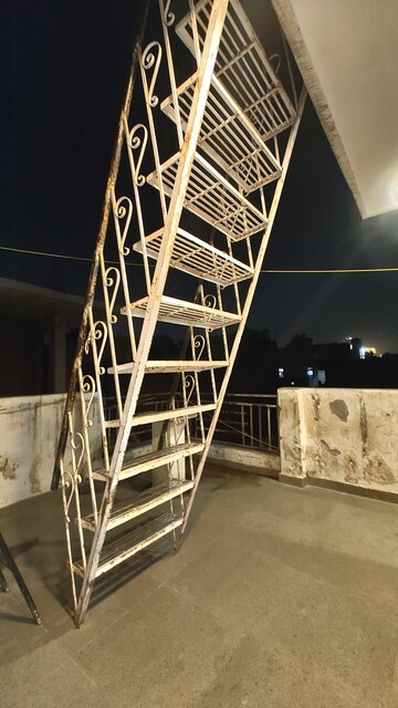 Staircase in 1 RK Builder Floor at Govindpuri – for Rent