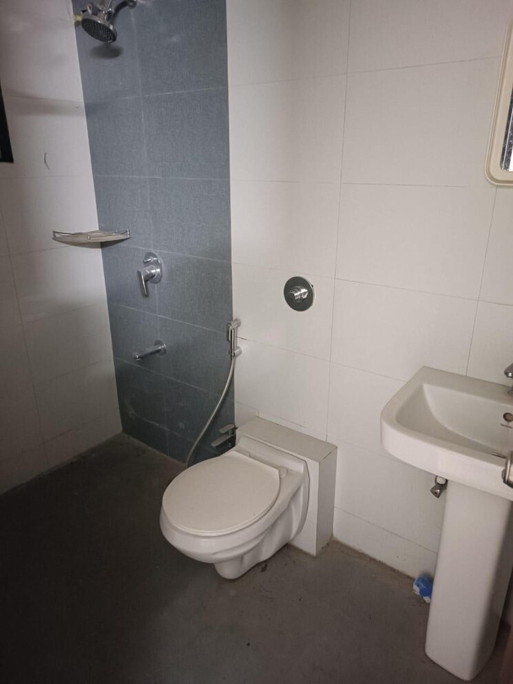 Bathroom, samartha-41-estera-phase-3 2.5 Bedroom 1250 Sq.Ft. Apartment In Punawale Pune 9455900