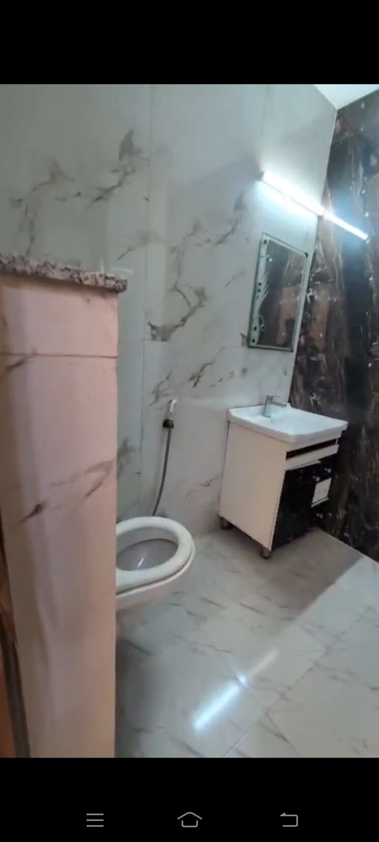 Bathroom, kanha-apartments-indirapuram 3 Bedroom 1500 Sq.Ft. Builder Floor In Shakti Khand 2 Ghaziabad 9455966