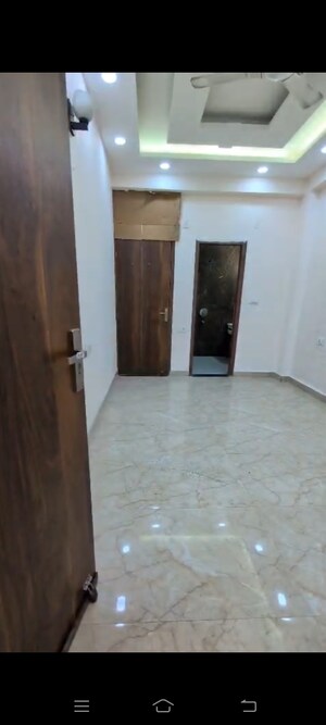 Room in 3 BHK Builder Floor at Kanha Apartments Indirapuram, Shakti Khand 2 – for Rent