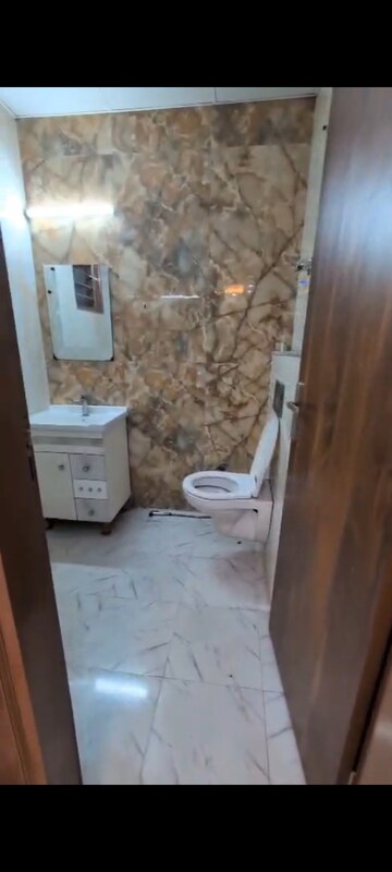 Bathroom in 3 BHK Builder Floor at Kanha Apartments Indirapuram, Shakti Khand 2 – for Rent