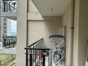 Staircase in 2.5 BHK Apartment at Amaatra Homes, Sector 10 Greater Noida – for Rent