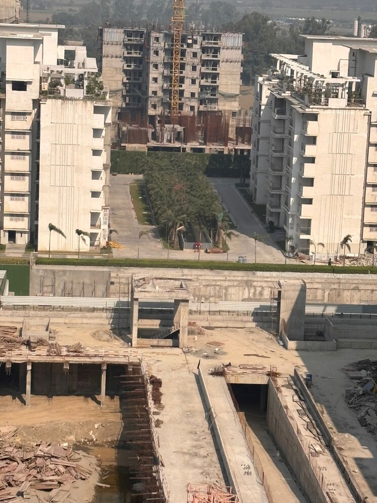Exterior View, godrej-palm-retreat 2 Bedroom 1265 Sq.Ft. Apartment In Sector 150 Noida 9456059