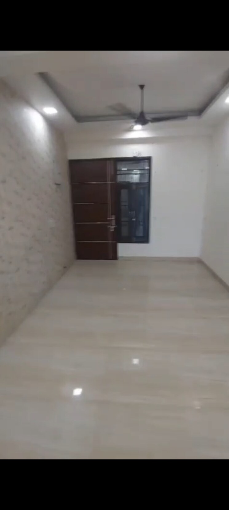 Room, kanha-apartments-indirapuram 3.5 Bedroom 1600 Sq.Ft. Builder Floor In Shakti Khand 2 Ghaziabad 9456056