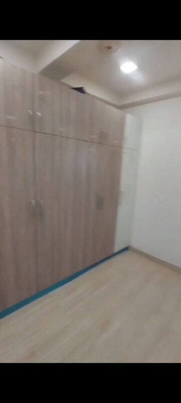 Room in 3.5 BHK Builder Floor at Kanha Apartments Indirapuram, Shakti Khand 2 – for Rent