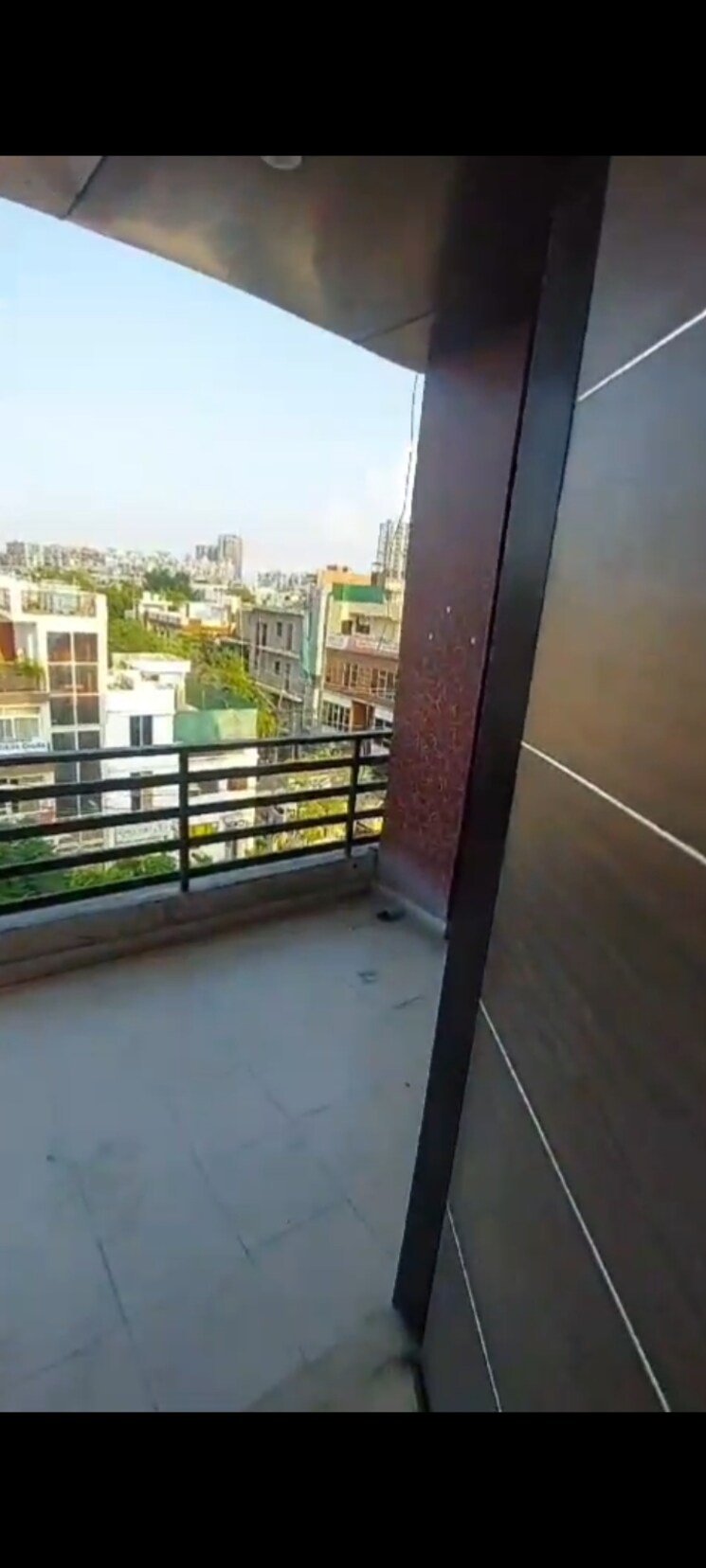 Balcony, kanha-apartments-indirapuram 3.5 Bedroom 1600 Sq.Ft. Builder Floor In Shakti Khand 2 Ghaziabad 9456056