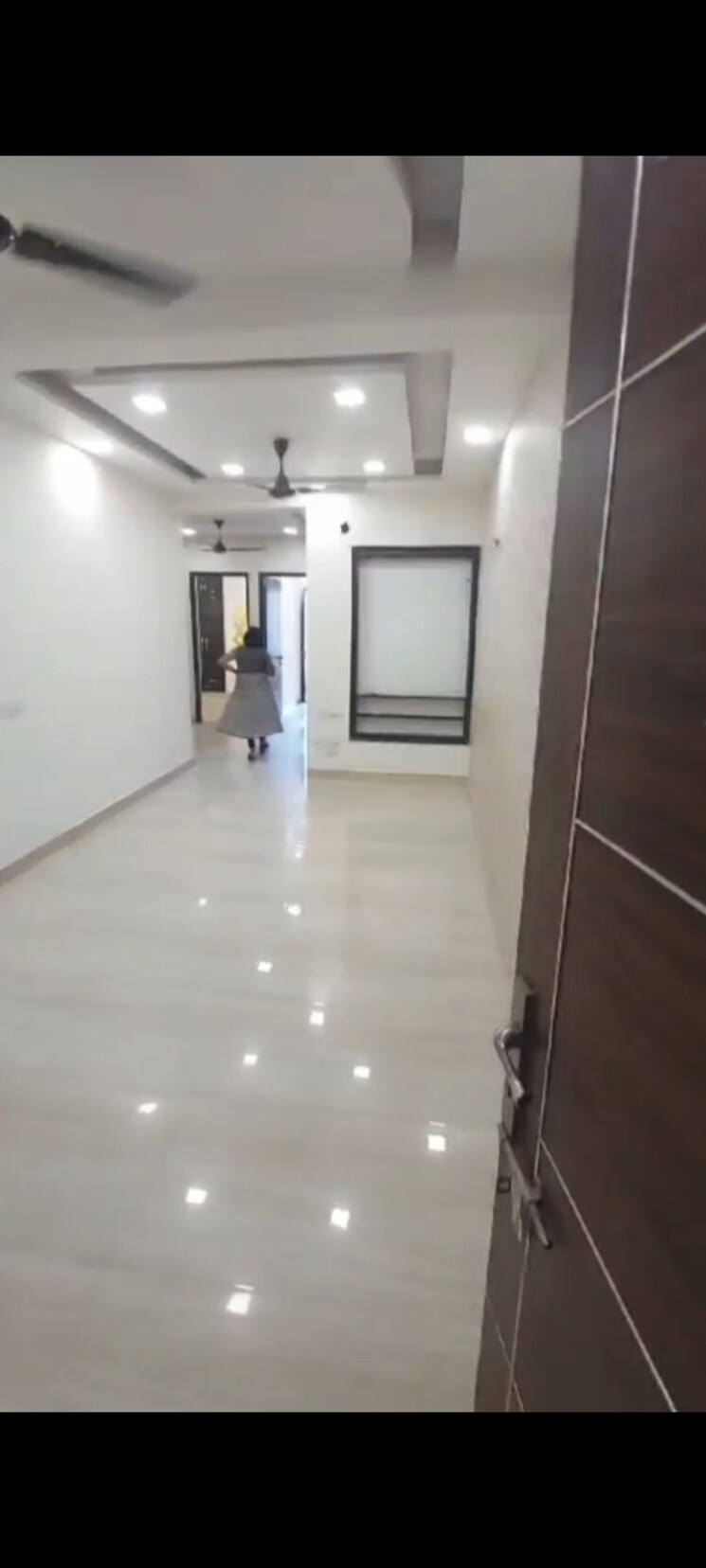 Room, kanha-apartments-indirapuram 3.5 Bedroom 1600 Sq.Ft. Builder Floor In Shakti Khand 2 Ghaziabad 9456056