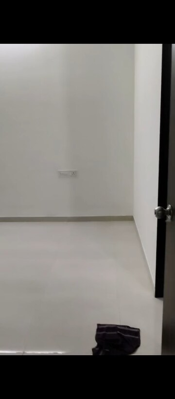 1 BHK Apartment For Rent in Runwal Gardens, Dombivli East