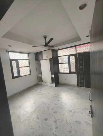 Room in 2 BHK Builder Floor at Chattarpur – for Rent