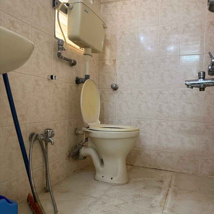 Bathroom, atul-trans-residency 2 Bedroom 850 Sq.Ft. Apartment In Midc Road Mumbai 9456127