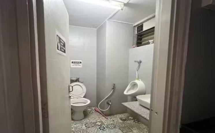 Bathroom, dynasty-business-park Commercial Office Space 1189 Sq.Ft. In Andheri East Mumbai 9456003