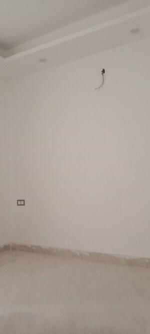 Room in 1 BHK Builder Floor at Saket – for Sale