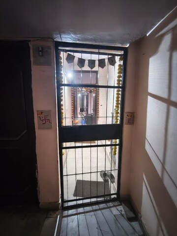 Balcony in 3 BHK Builder Floor at Dlf Phase I – for Rent