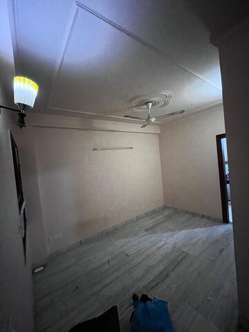Room in 2 BHK Builder Floor at Saket – for Rent