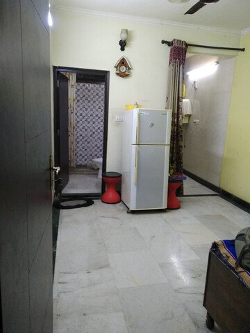 Room in 1 RK Builder Floor at Lajpat Nagar 4 – for Rent