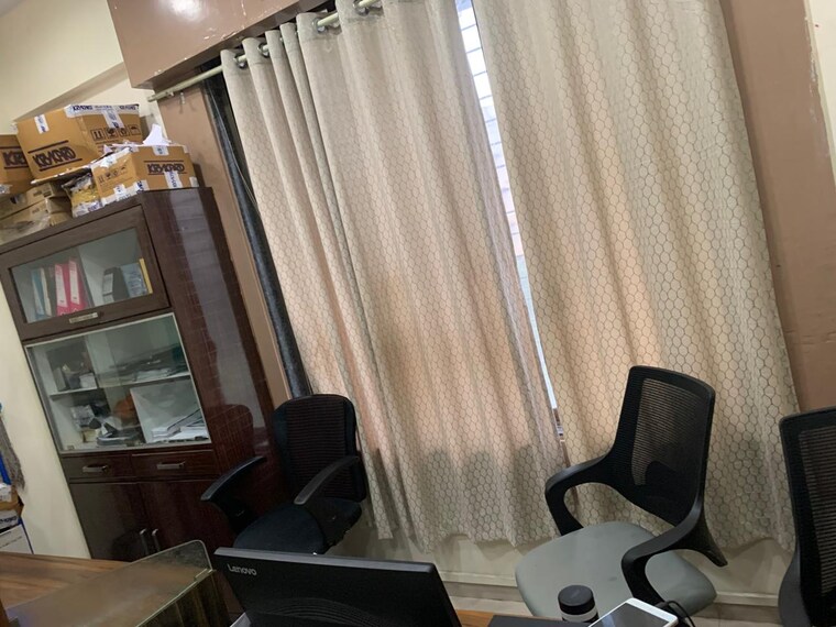 Room, lalani-residency 1 Bedroom 350 Sq.Ft. Apartment In Kavesar Thane 9456215