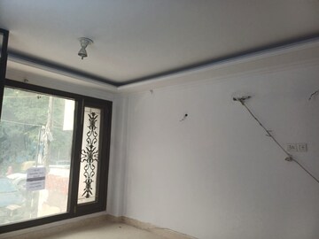 Team Area in  Showroom at Green Park – for Rent