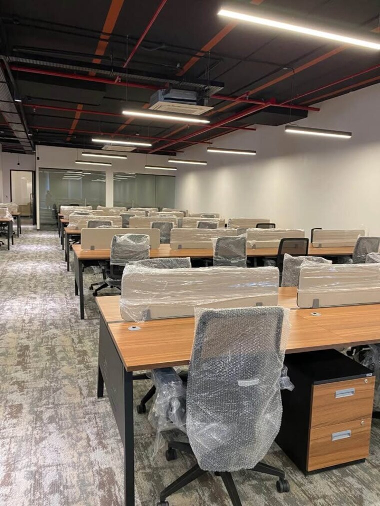 Team Area, ab road Commercial Office Space 1600 Sq.Ft. In Ab Road Indore 9456218